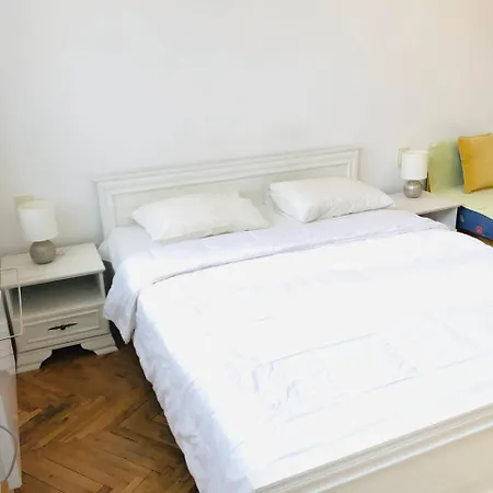 Lägenhet медова 7 Lviv